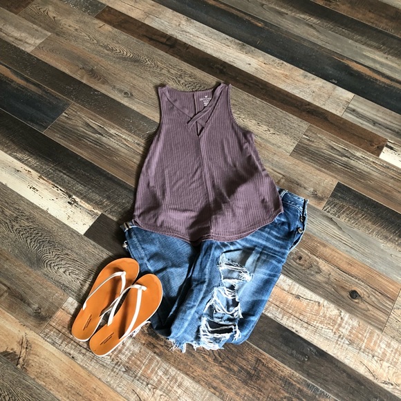 American Eagle Outfitters Tops - AE Tank🌻